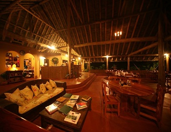 Luna Lodge, restaurant