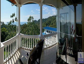 Cristal Ballena hotel balcony