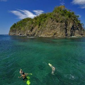 Bahia los Piratas, crystalline oceans