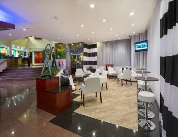 Hotel Palma Real lobby