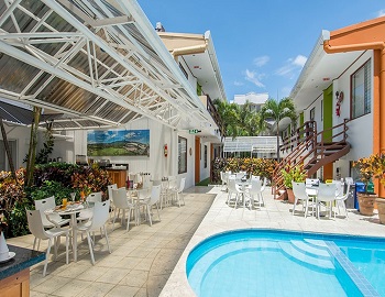 Suites Cristina, swimming pool outdoor