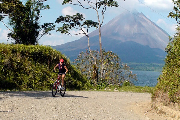 Biking through the Arenal volcano