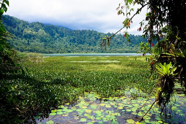 Hule Lake, Poas Volcano