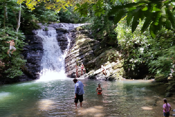 Costa Rica Pozo Azul