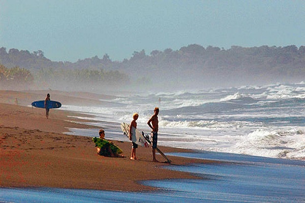 Playa Hermosa - Surf